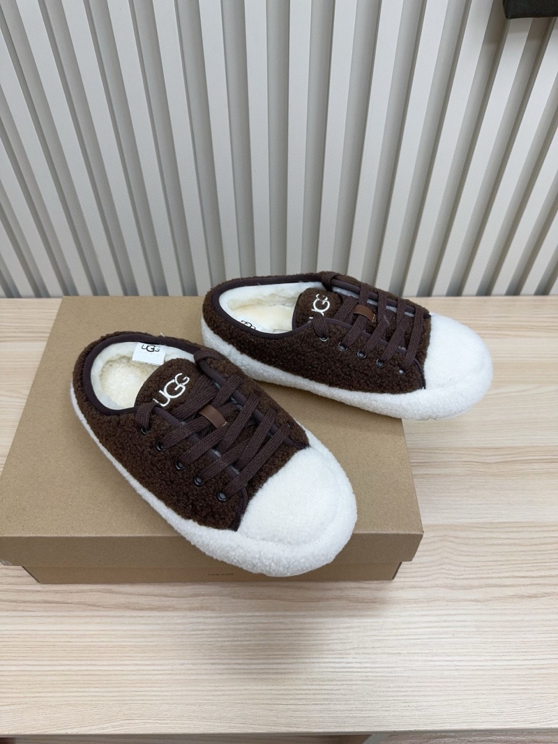Ugg Flat Shoes